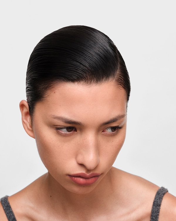 Prada Monochrome Hyper Matte lipstick - B02 - QUARTZ - B02 - QUARTZ Prada Monochrome Hyper Matte lipstick - B02 - QUARTZ - B02 - QUARTZ