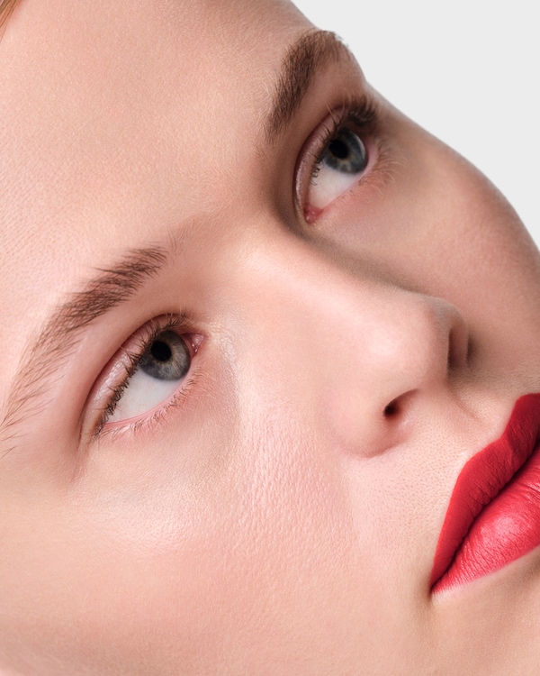 Prada Monochrome Hyper Matte lipstick - R26 - LAVA - R26 - LAVA Prada Monochrome Hyper Matte lipstick - R26 - LAVA - R26 - LAVA