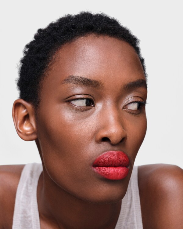 Prada Monochrome Hyper Matte lipstick - R26 - LAVA - R26 - LAVA Prada Monochrome Hyper Matte lipstick - R26 - LAVA - R26 - LAVA