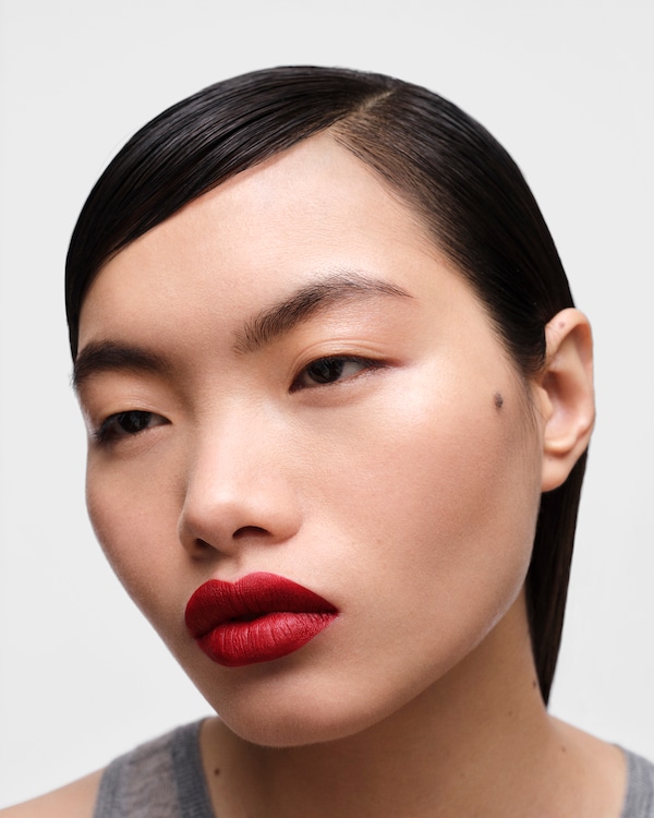 Prada Monochrome Hyper Matte lipstick - R27 - RUBINO - R27 - RUBINO Prada Monochrome Hyper Matte lipstick - R27 - RUBINO - R27 - RUBINO