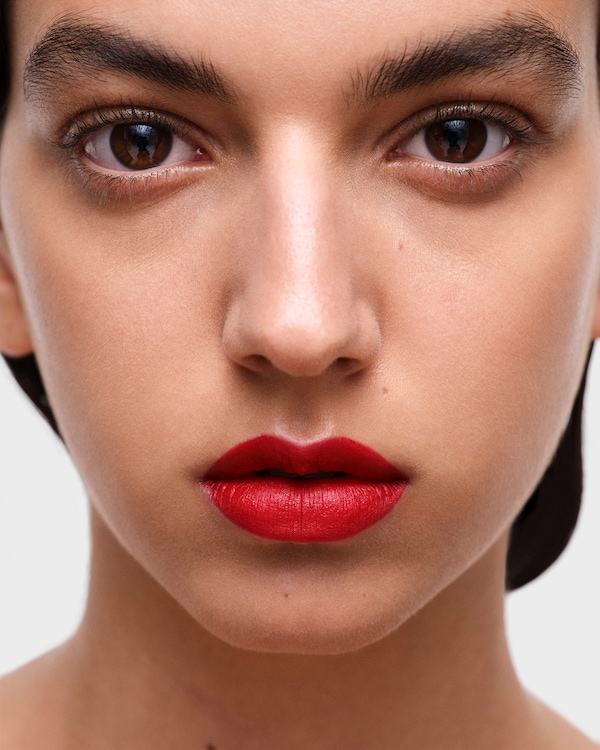 Prada Monochrome Hyper Matte lipstick - R28 - FUOCO - R28 - FUOCO Prada Monochrome Hyper Matte lipstick - R28 - FUOCO - R28 - FUOCO