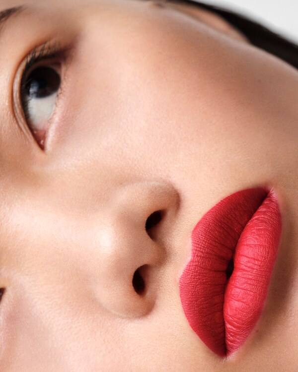 Prada Monochrome Hyper Matte lipstick refill - R28 - FUOCO - R28 - FUOCO Prada Monochrome Hyper Matte lipstick refill - R28 - FUOCO - R28 - FUOCO