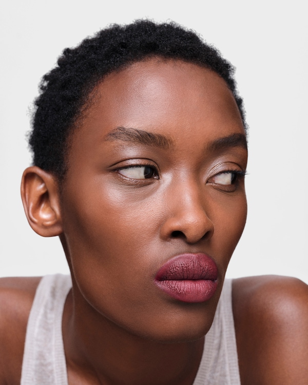 Prada Monochrome Hyper Matte lipstick - P56 - NOTTE - P56 - NOTTE Prada Monochrome Hyper Matte lipstick - P56 - NOTTE - P56 - NOTTE