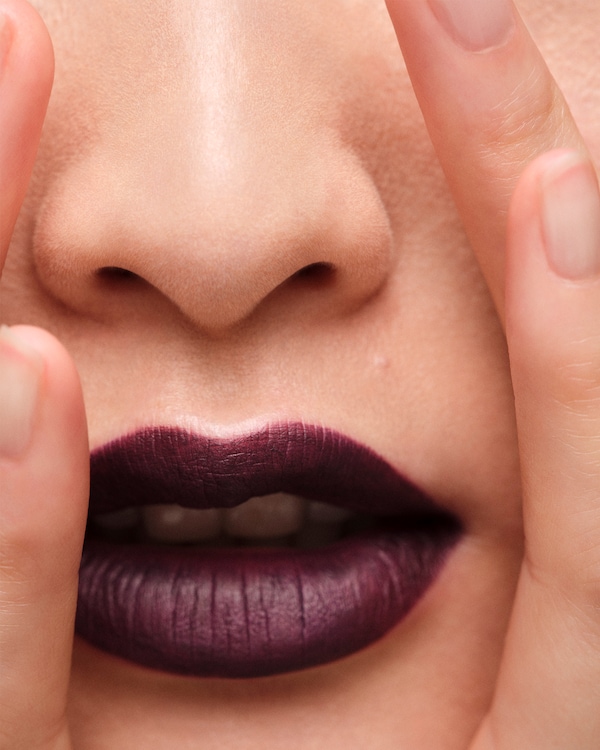 Prada Monochrome Hyper Matte lipstick - P57 - ULTRAVIOLET - P57 - ULTRAVIOLET Prada Monochrome Hyper Matte lipstick - P57 - ULTRAVIOLET - P57 - ULTRAVIOLET