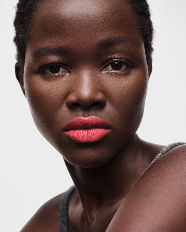 Prada Monochrome Soft Matte lipstick - R126 - SCARLATTO - R126 - SCARLATTO Prada Monochrome Soft Matte lipstick - R126 - SCARLATTO - R126 - SCARLATTO