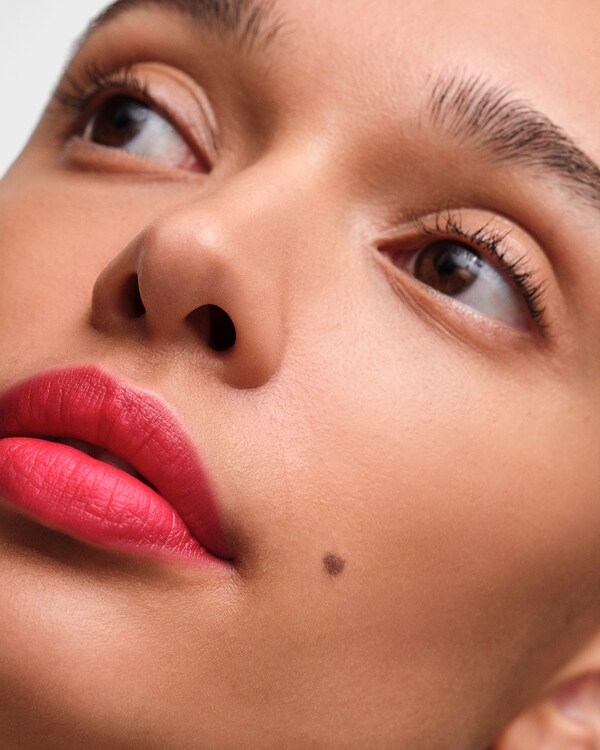Prada Monochrome Soft Matte lipstick - R126 - SCARLATTO - R126 - SCARLATTO Prada Monochrome Soft Matte lipstick - R126 - SCARLATTO - R126 - SCARLATTO