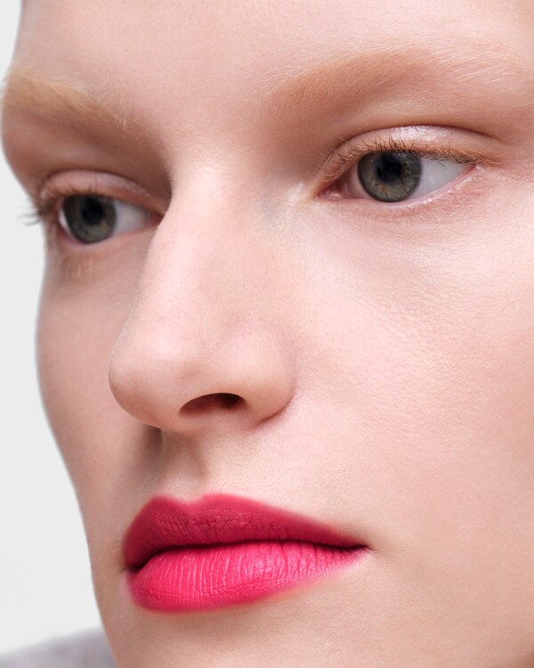 Prada Monochrome Soft Matte lipstick - P156 - CANDY - P156 - CANDY Prada Monochrome Soft Matte lipstick - P156 - CANDY - P156 - CANDY