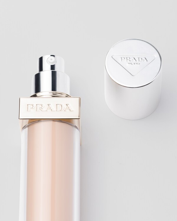Prada Reveal Skin optimizing foundation - LC5 - LIGHT COOL - LC5 - LIGHT COOL Prada Reveal Skin optimizing foundation - LC5 - LIGHT COOL - LC5 - LIGHT COOL