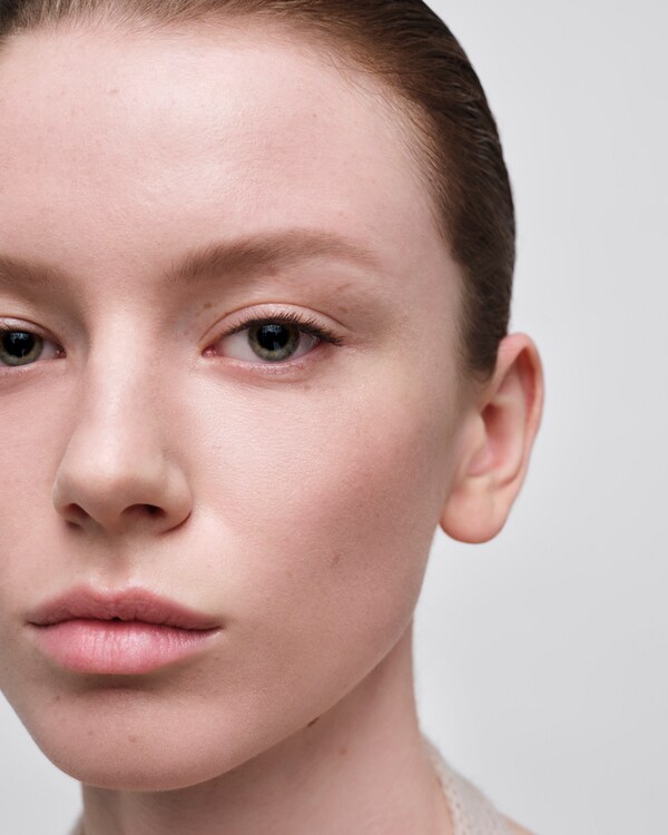 Prada Reveal Skin optimizing foundation refill - LC10 - LIGHT COOL - LC10 - LIGHT COOL Prada Reveal Skin optimizing foundation refill - LC10 - LIGHT COOL - LC10 - LIGHT COOL