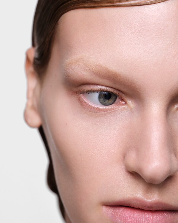 Prada Reveal Skin optimizing foundation - LN10 - LIGHT NEUTRAL - LN10 - LIGHT NEUTRAL Prada Reveal Skin optimizing foundation - LN10 - LIGHT NEUTRAL - LN10 - LIGHT NEUTRAL