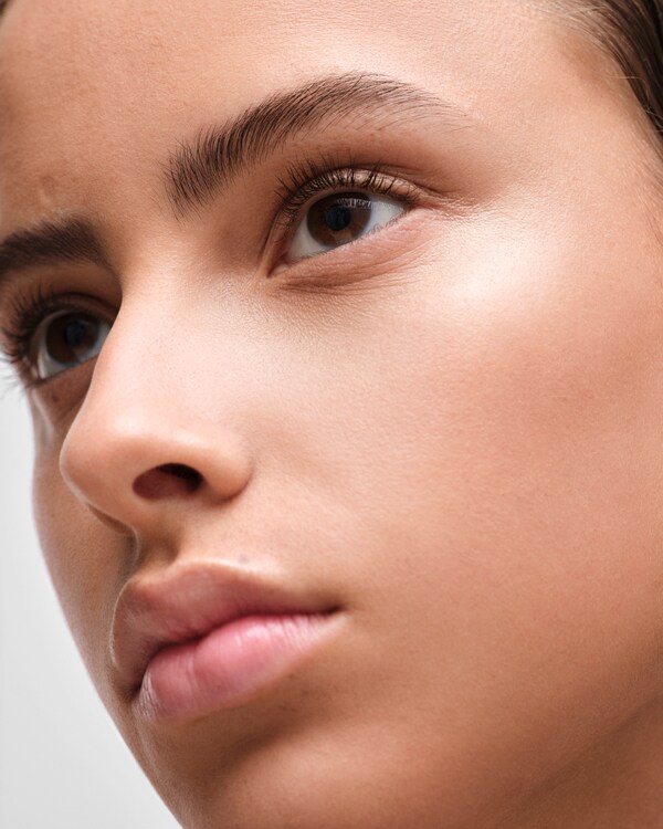 Prada Reveal Skin optimizing foundation - LN25 - LIGHT NEUTRAL - LN25 - LIGHT NEUTRAL Prada Reveal Skin optimizing foundation - LN25 - LIGHT NEUTRAL - LN25 - LIGHT NEUTRAL