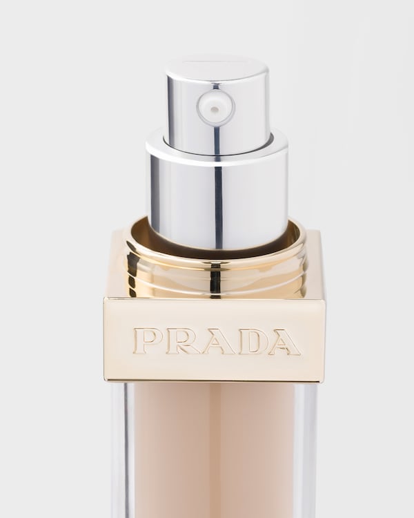 Prada Reveal Skin optimizing foundation - LW5 - LIGHT WARM - LW5 - LIGHT WARM Prada Reveal Skin optimizing foundation - LW5 - LIGHT WARM - LW5 - LIGHT WARM