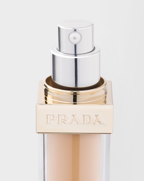 Prada Reveal Skin optimizing foundation - MW50 - MEDIUM WARM - MW50 - MEDIUM WARM Prada Reveal Skin optimizing foundation - MW50 - MEDIUM WARM - MW50 - MEDIUM WARM