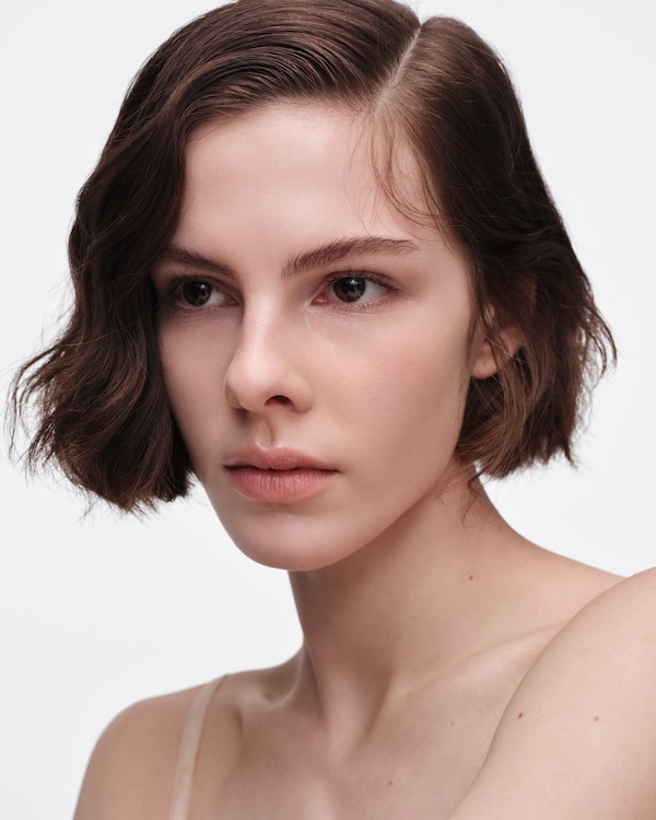 Prada Reveal Mesh Cushion Foundation - LC5 - LIGHT COOL - LC5 - LIGHT COOL Prada Reveal Mesh Cushion Foundation - LC5 - LIGHT COOL - LC5 - LIGHT COOL