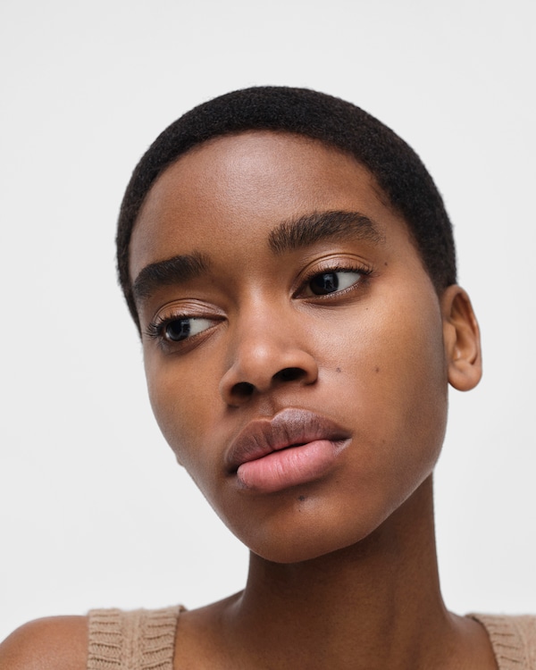 Prada Refine Blurring Extending Primer - U000 - UNIVERSAL Prada Refine Blurring Extending Primer - U000 - UNIVERSAL