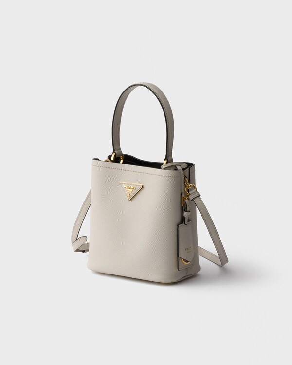 Prada Panier Saffiano皮革迷你手袋 - 粉笔白/黑色 Prada Panier Saffiano皮革迷你手袋 - 粉笔白/黑色