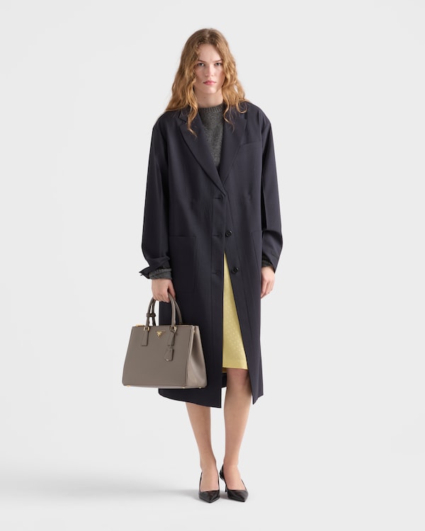 Prada Galleria 大号Saffiano 皮革手袋 - 泥灰色 Prada Galleria 大号Saffiano 皮革手袋 - 泥灰色