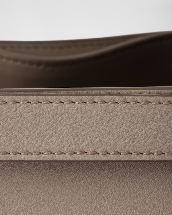Prada Buckle小号皮革双束带手袋 - 浮石色 Prada Buckle小号皮革双束带手袋 - 浮石色