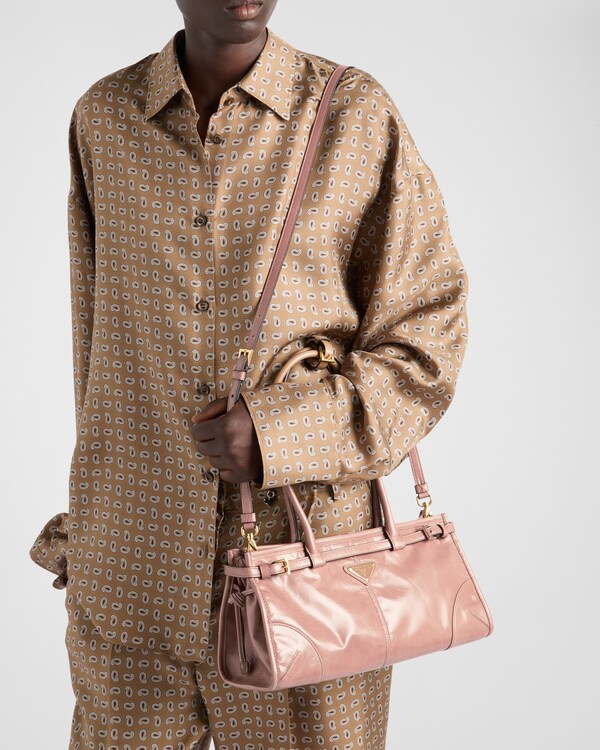 Prada Bonnie中号皮革手袋 - 铃兰色 Prada Bonnie中号皮革手袋 - 铃兰色