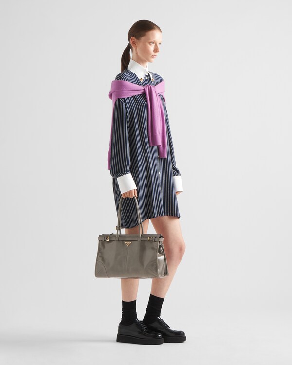 Prada Bonnie大号皮革手袋 - 青灰色 Prada Bonnie大号皮革手袋 - 青灰色