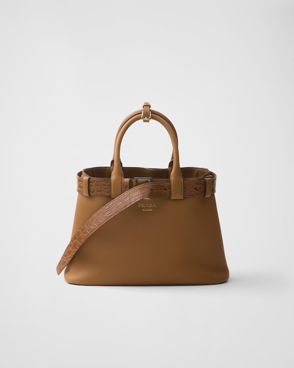 Prada Buckle中号皮革与鳄鱼皮手袋 - 焦糖色 Prada Buckle中号皮革与鳄鱼皮手袋 - 焦糖色