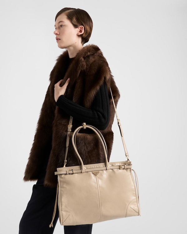 Prada Bonnie超大号皮革手袋 - 石灰华 Prada Bonnie超大号皮革手袋 - 石灰华