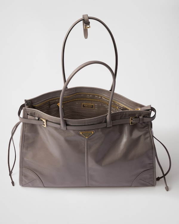 Prada Bonnie超大号皮革手袋 - 青灰色 Prada Bonnie超大号皮革手袋 - 青灰色
