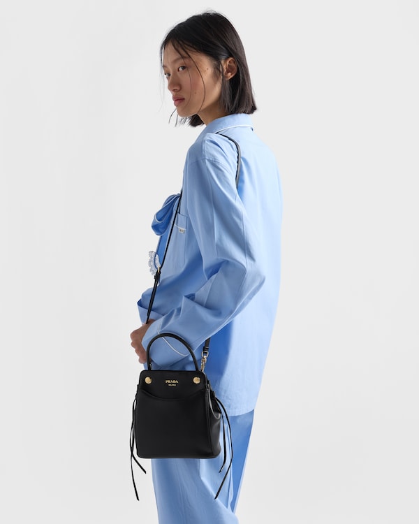 Prada Carry迷你皮革手袋 - 黑色 Prada Carry迷你皮革手袋 - 黑色