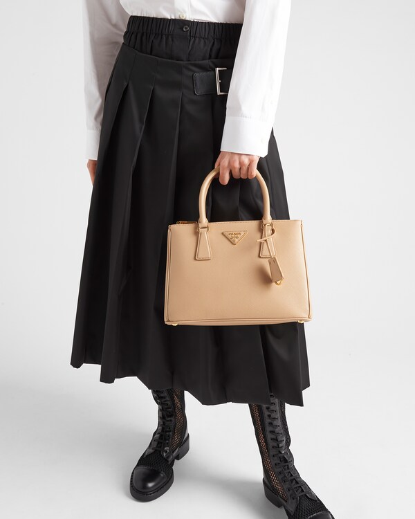 Prada Galleria medium Saffiano leather bag - Sand Beige Prada Galleria medium Saffiano leather bag - Sand Beige