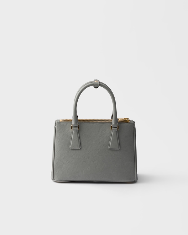 Prada Galleria 小号Saffiano 皮革手袋 - 云朵灰 Prada Galleria 小号Saffiano 皮革手袋 - 云朵灰