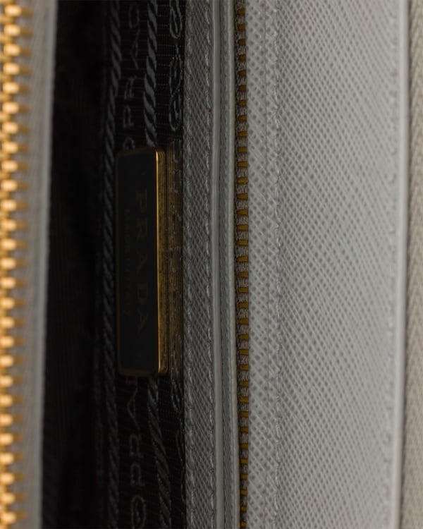 Prada Galleria 小号Saffiano 皮革手袋 - 云朵灰 Prada Galleria 小号Saffiano 皮革手袋 - 云朵灰
