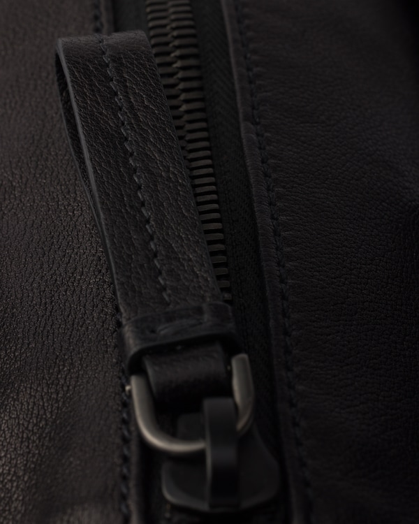 Prada Route 中号皮革手提包 - 黑色 Prada Route 中号皮革手提包 - 黑色