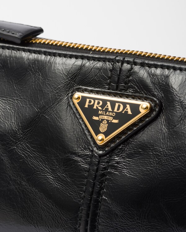 Prada Re-Edition 2002中号皮革单肩包 - 黑色 Prada Re-Edition 2002中号皮革单肩包 - 黑色
