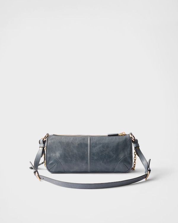 Prada Re-Edition 2002中号皮革单肩包 - 空军蓝色 Prada Re-Edition 2002中号皮革单肩包 - 空军蓝色
