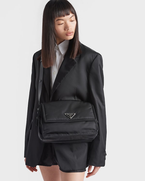中号Re-Nylon单肩包 - 黑色 中号Re-Nylon单肩包 - 黑色