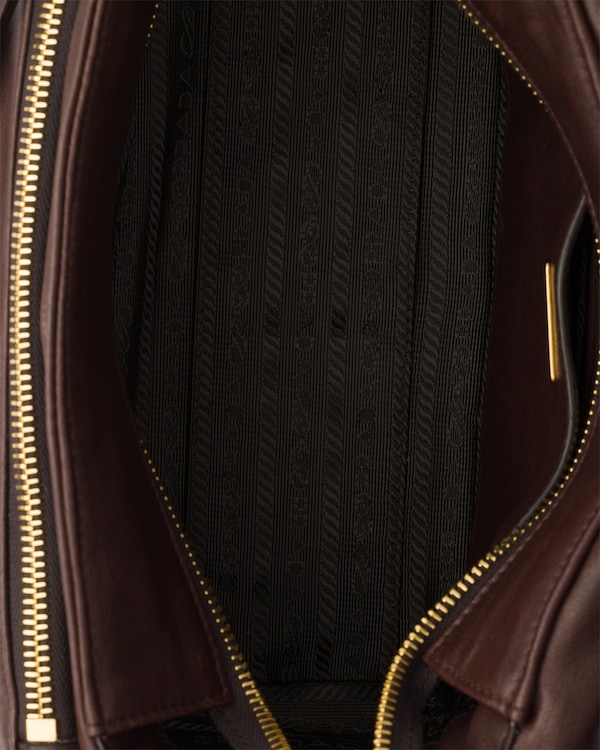 Prada Explore中号Nappa皮革单肩包 - 赭褐色 Prada Explore中号Nappa皮革单肩包 - 赭褐色