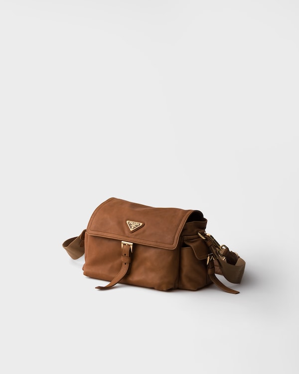 Prada Explore中号Nappa皮革单肩包 - 焦糖色 Prada Explore中号Nappa皮革单肩包 - 焦糖色
