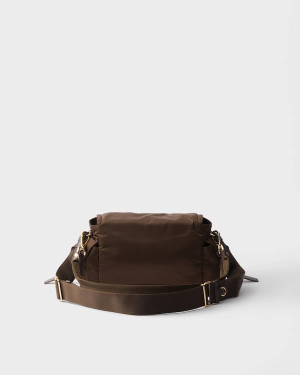 Prada Explore 中号Re-Nylon单肩包 - 赭褐色 Prada Explore 中号Re-Nylon单肩包 - 赭褐色