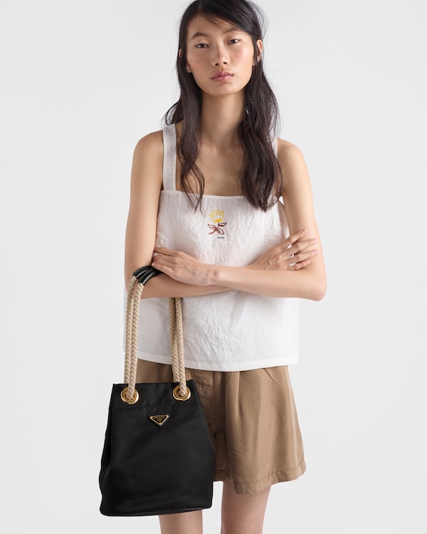 Prada Mariner再生尼龙小号水桶包 - 黑色 Prada Mariner再生尼龙小号水桶包 - 黑色