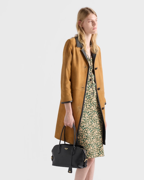 Prada Signet 中号皮革托特包 - 黑色 Prada Signet 中号皮革托特包 - 黑色