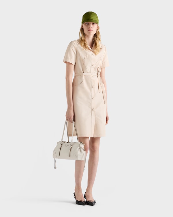 Prada Karin中号复古皮革托特包 - 粉笔白 Prada Karin中号复古皮革托特包 - 粉笔白