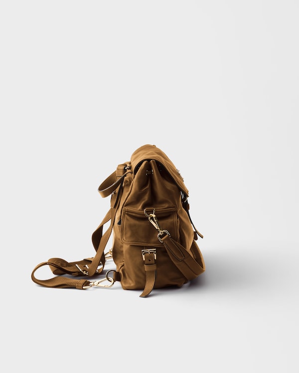 Prada Explore 中号软羊革双肩背包 - 焦糖色 Prada Explore 中号软羊革双肩背包 - 焦糖色