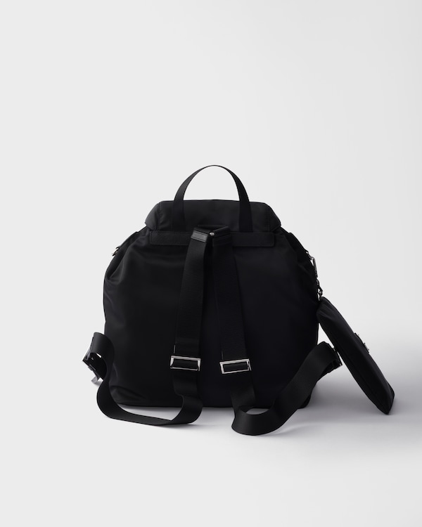 中号Re-Nylon双肩背包 - 黑色 中号Re-Nylon双肩背包 - 黑色