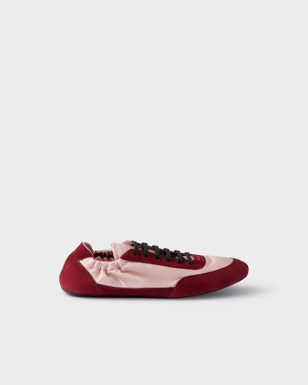 Re-Nylon与绒面皮革运动鞋 - 桃色/深红色 Re-Nylon与绒面皮革运动鞋 - 桃色/深红色
