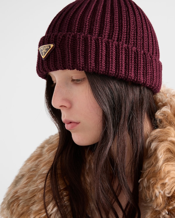 Wool beanie - Amaranth Red Wool beanie - Amaranth Red