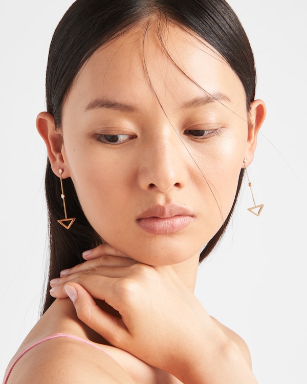 Eternal Gold cut-out drop earrings in yellow gold with diamonds - Gold/White Eternal Gold cut-out drop earrings in yellow gold with diamonds - Gold/White