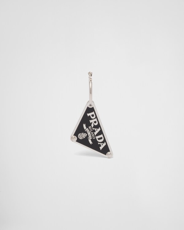Prada Symbole 右耳款坠式耳环 - 黑色 Prada Symbole 右耳款坠式耳环 - 黑色