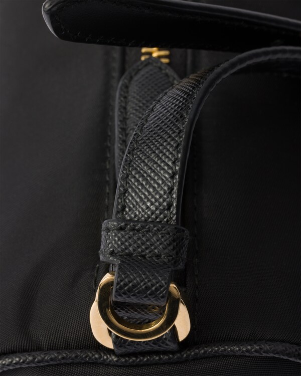 Re-Nylon pouch - Black Re-Nylon pouch - Black