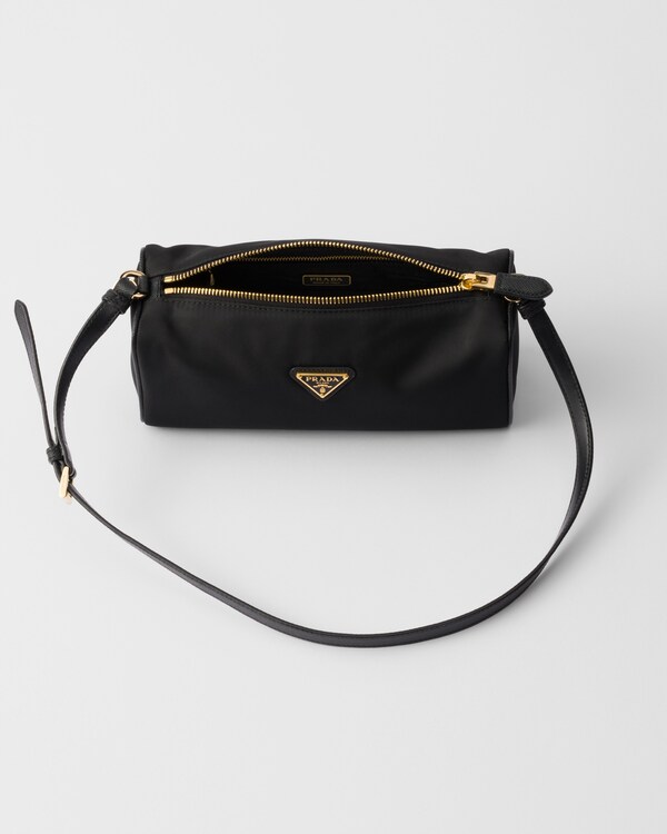 Re-Nylon pouch - Black Re-Nylon pouch - Black