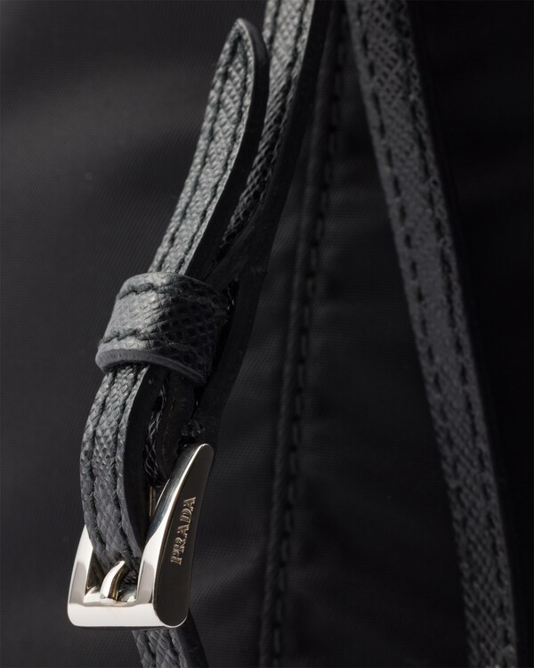 Re-Nylon pouch - Black Re-Nylon pouch - Black